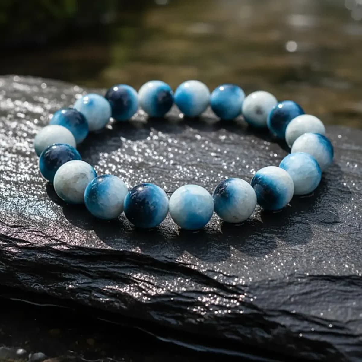 Blue Ice Glacierite Bileklik 8mm - Orijinal Şifalı Kristal - Görsel 1