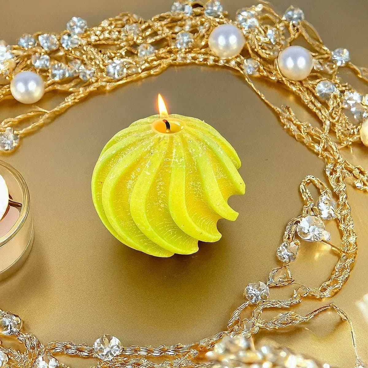 Premium Esanslı Kozmik Küre Mum Sarı - Orijinal Şifalı Kristal - Görsel 1