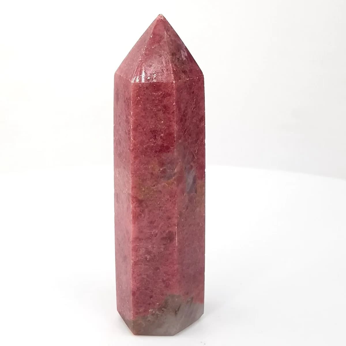 Rodonit Obelisk