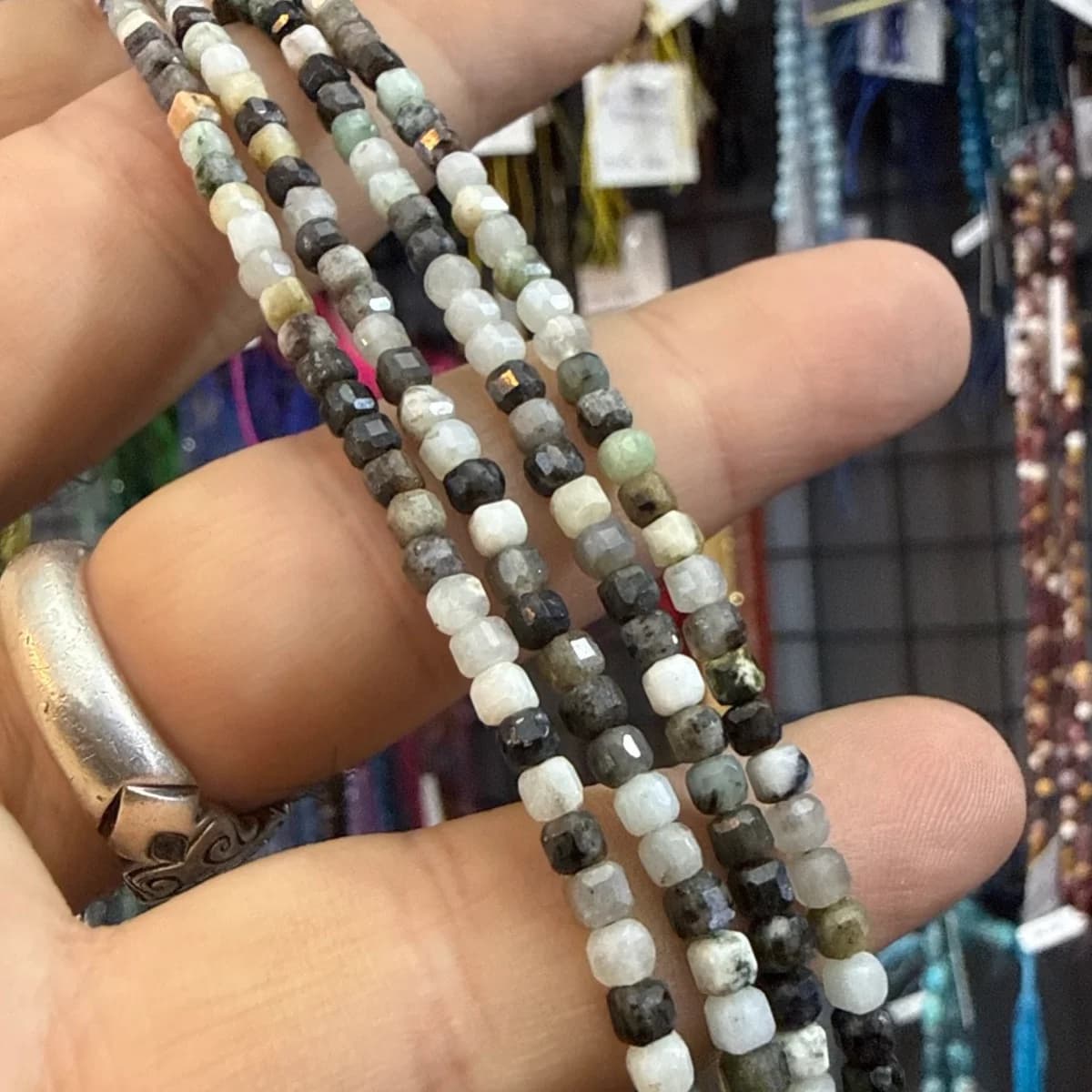 Zümrüt Küp Dizi 3 mm