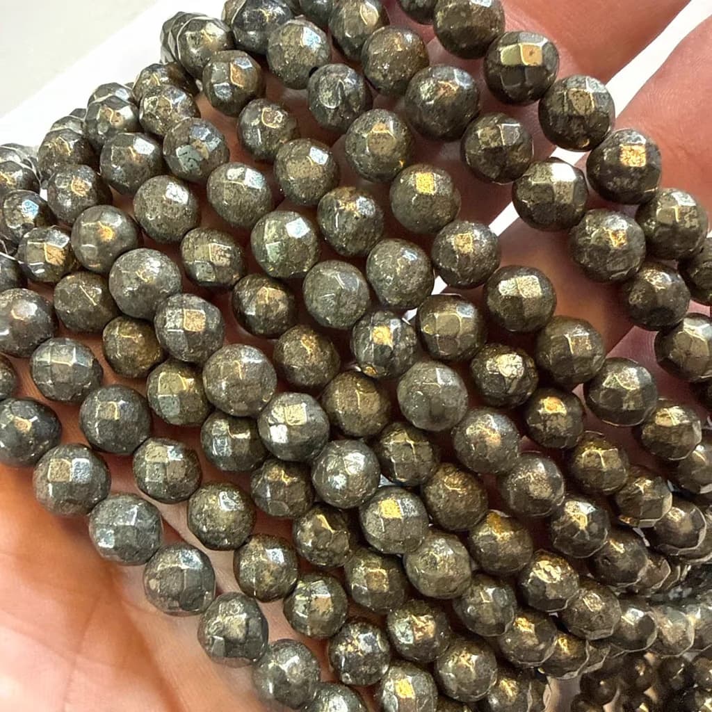 Pirit Dizi Faset 8 mm İncele ve Satın Al Pirit Dizi Faset 8 mm - Orijinal Doğal Taş ve Şifa Kristali Görsel 1