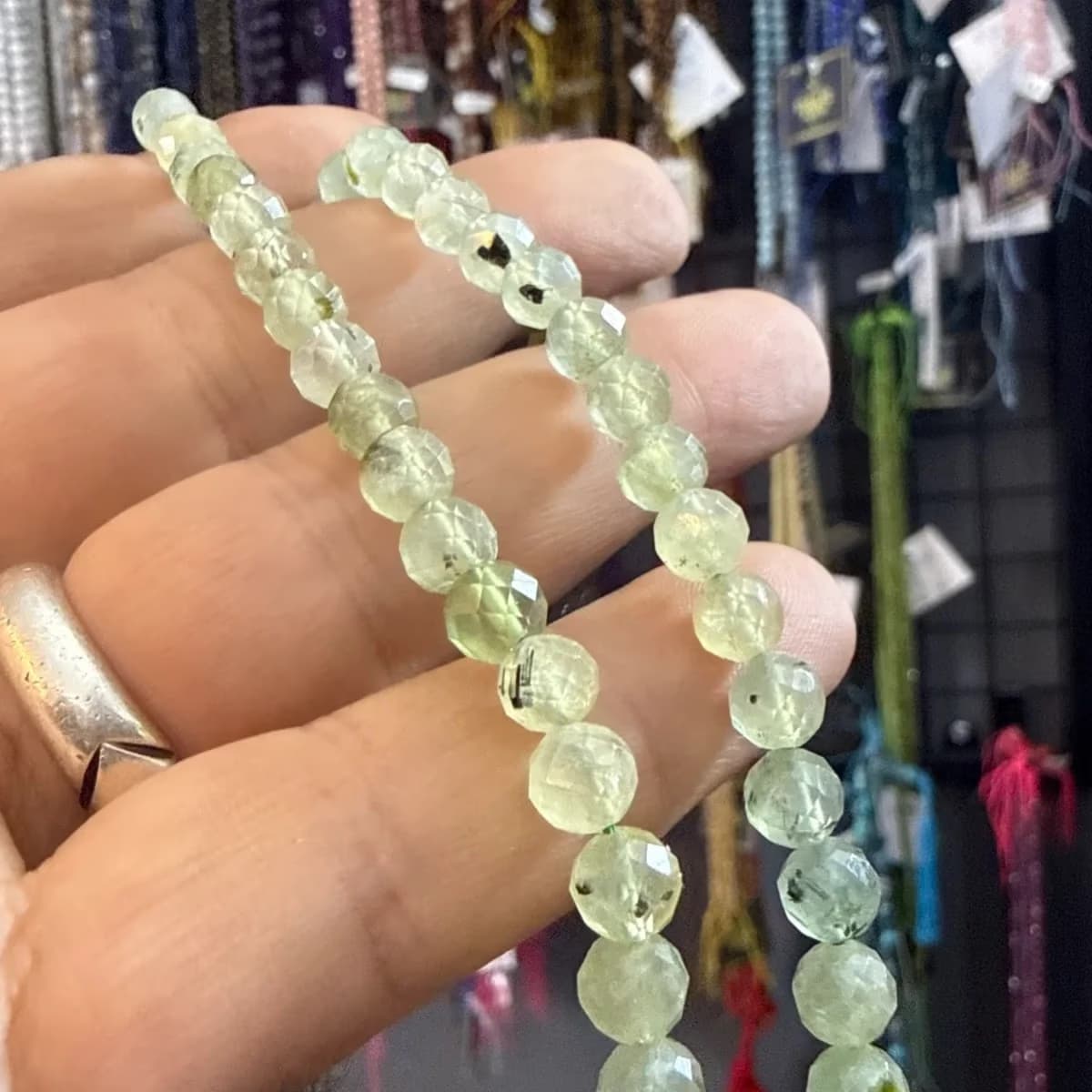 Prehnite Faset Dizi 6 mm