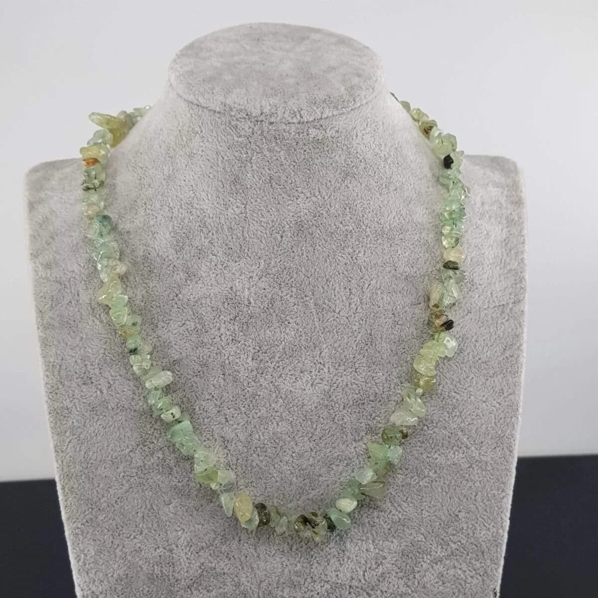 Prehnite Kırıktaş Kolye