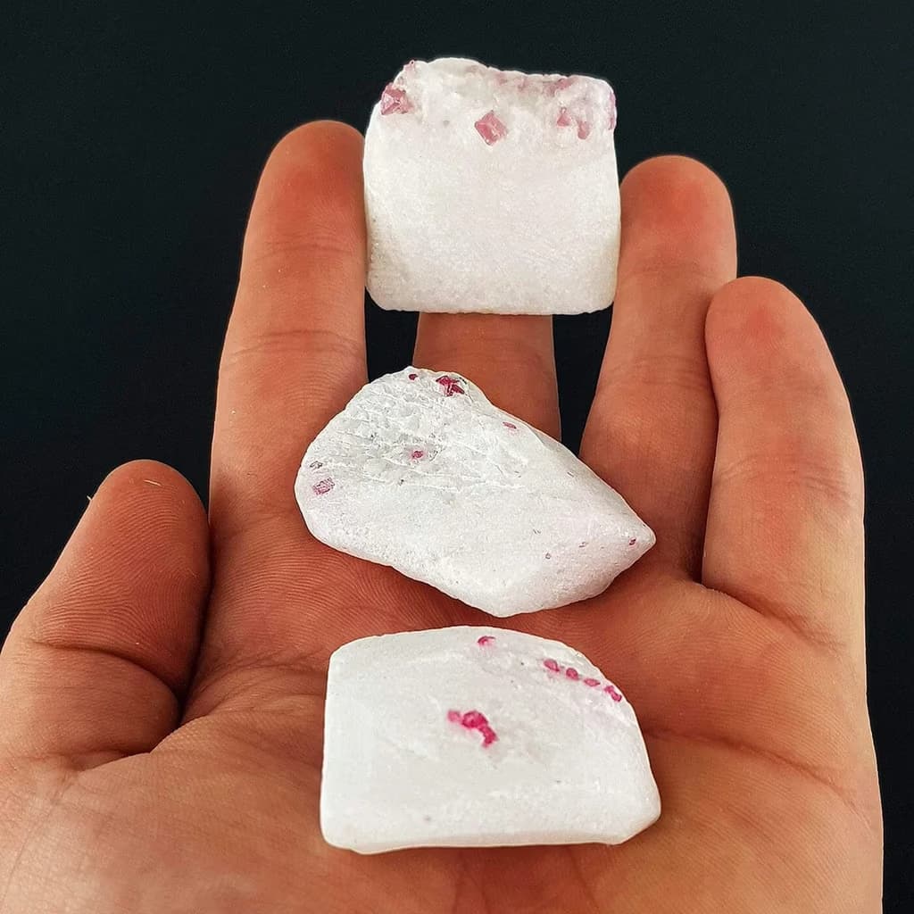Spinel Ham Taş İncele ve Satın Al Spinel Ham Taş - Orijinal Doğal Taş ve Şifa Kristali Görsel 1