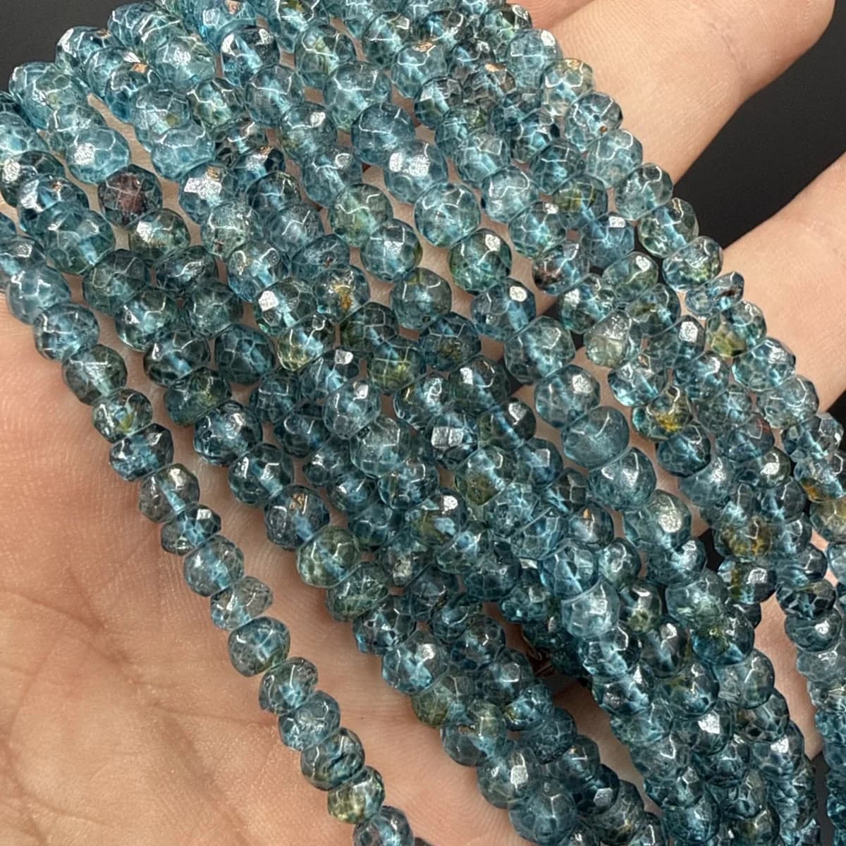 Topaz Dizi 5 mm AAA