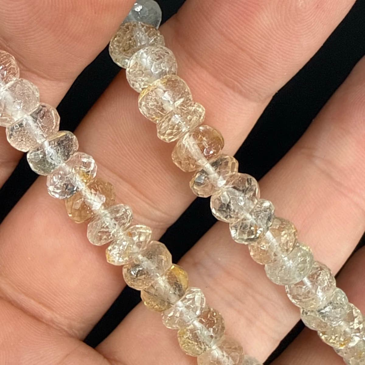 Topaz Dizi Rondela Faset 6x4mm AAA