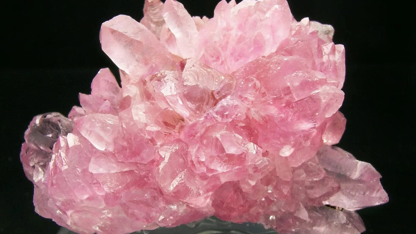 pembe kuvars edited Sarkaç Adam