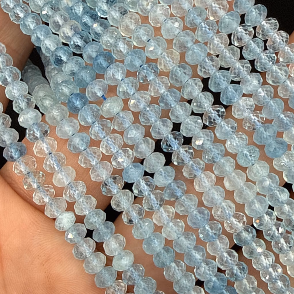 Akuamarin Rondela Faset 4mm AAA İncele ve Satın Al Akuamarin Rondela Faset 4mm AAA - Orijinal Doğal Taş ve Şifa Kristali Görsel 1