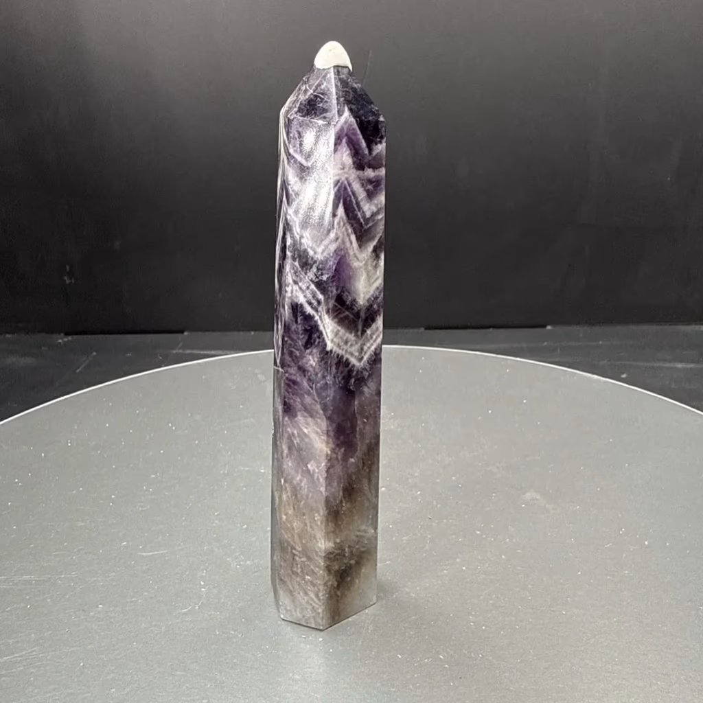 Ametist Obelisk - Büyütmek için tıklayın Ametist Obelisk - Orijinal Doğal Taş ve Şifa Kristali Görsel 1