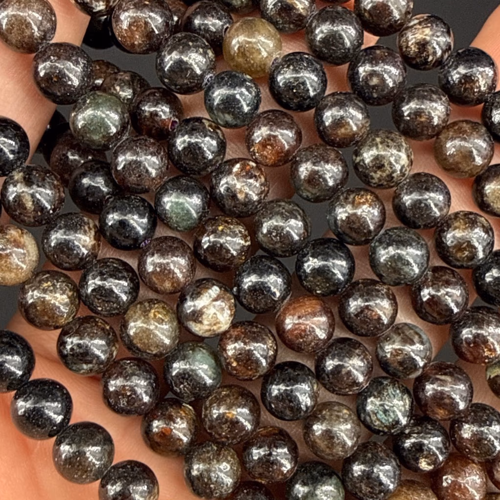 Biyotit Dizi 6mm AAA İncele ve Satın Al Biyotit Dizi 6mm AAA - Orijinal Doğal Taş ve Şifa Kristali Görsel 1