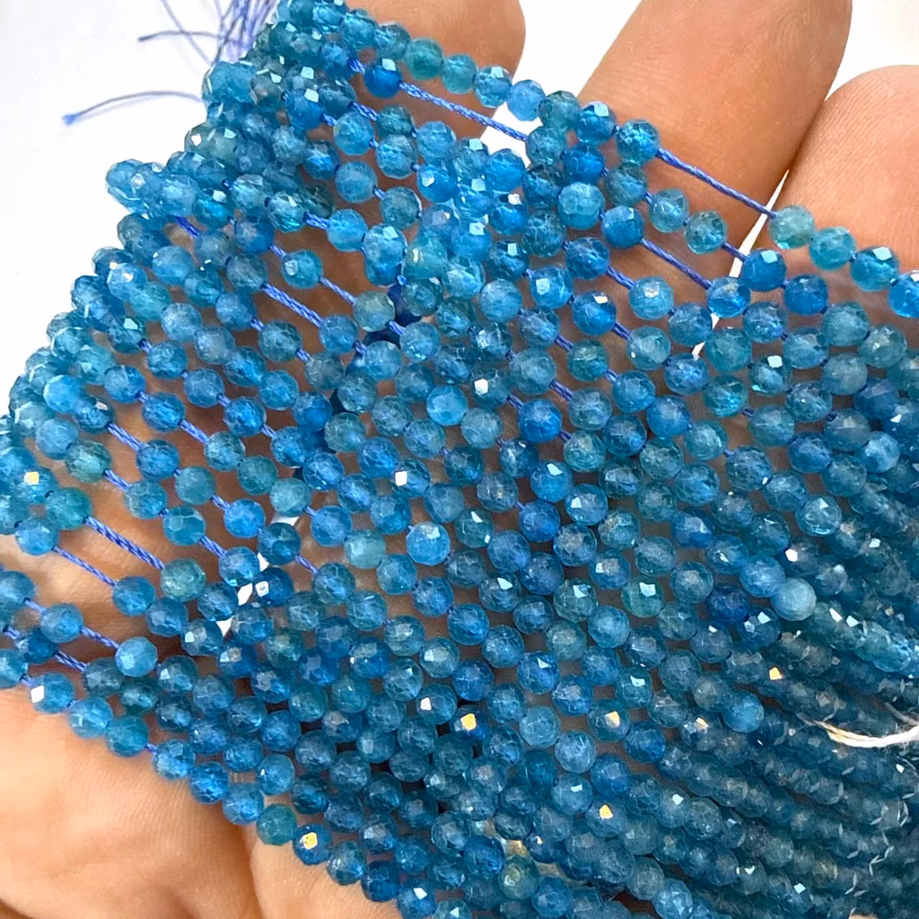 Blue Apatit Dizi Faset 3 mm İncele ve Satın Al Blue Apatit Dizi Faset 3 mm - Orijinal Doğal Taş ve Şifa Kristali Görsel 1