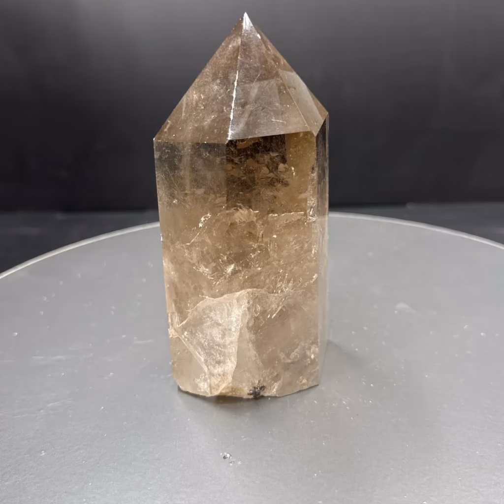 Dumanlı Kuvars Obelisk İncele ve Satın Al Dumanlı Kuvars Obelisk - Orijinal Doğal Taş ve Şifa Kristali Görsel 1