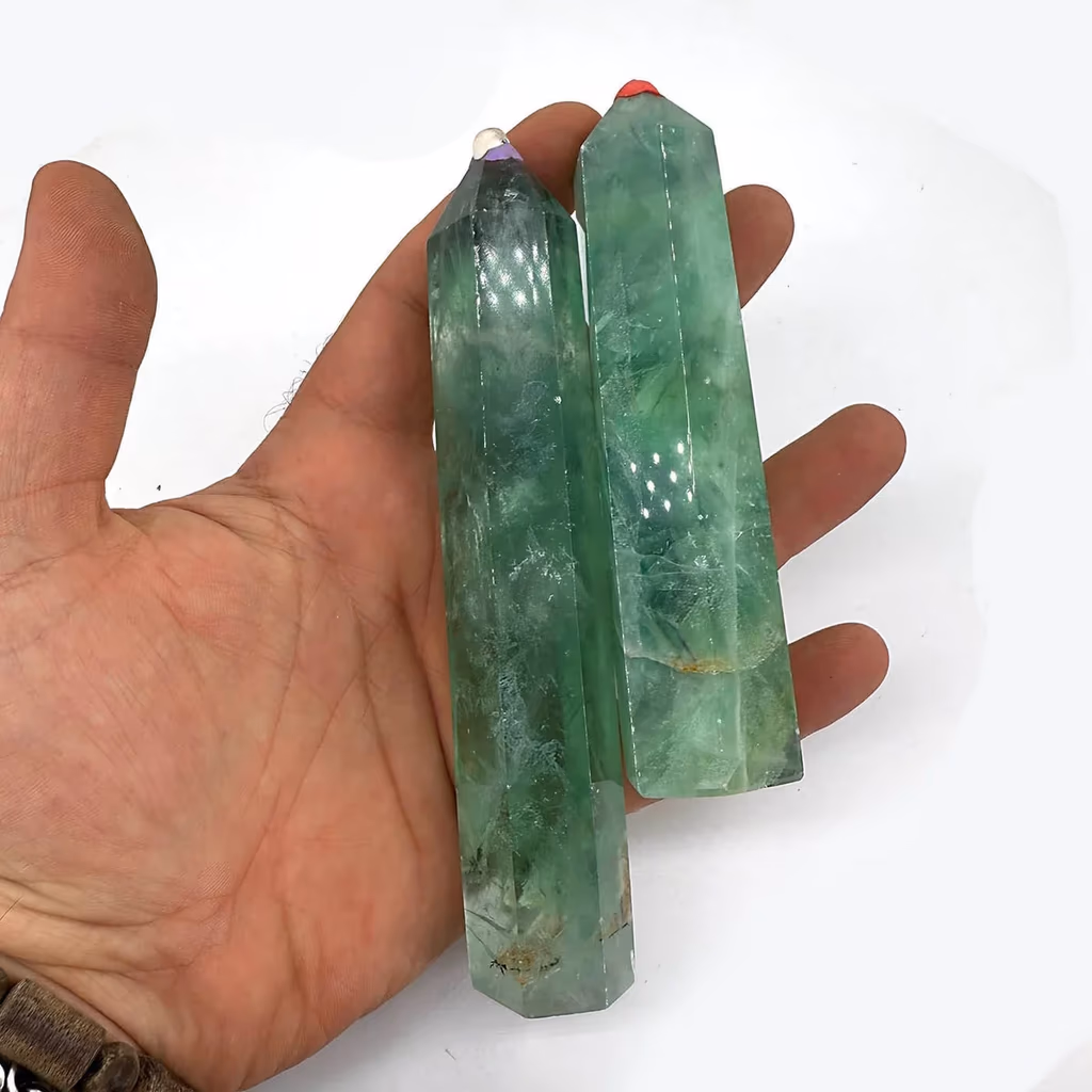 Florit Obelisk Yeşil İncele ve Satın Al Florit Obelisk Yeşil - Orijinal Doğal Taş ve Şifa Kristali Görsel 1
