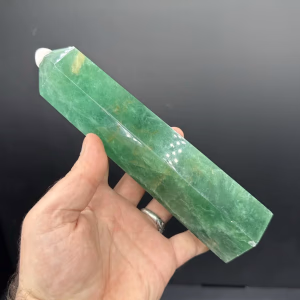 Florit Obelisk - Orijinal Şifalı Kristal - Görsel 2