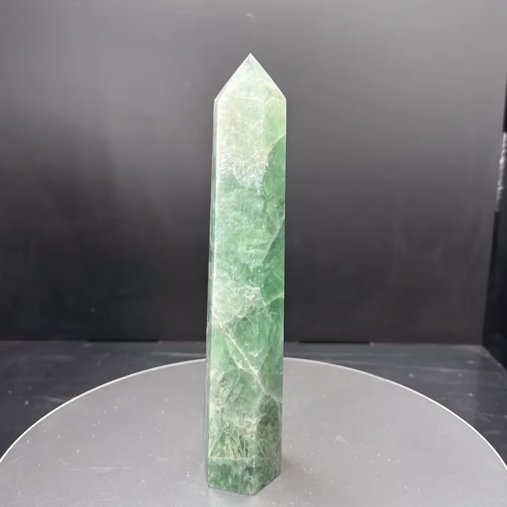 Florit Obelisk İncele ve Satın Al Florit Obelisk - Orijinal Doğal Taş ve Şifa Kristali Görsel 1