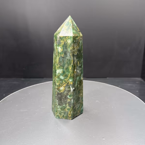 Fuksit Obelisk - Orijinal Şifalı Kristal - Görsel 1