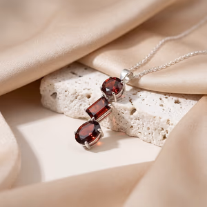 Garnet Almandin Kolye Ucu Gümüş AAA - Orijinal Şifalı Kristal - Görsel 2