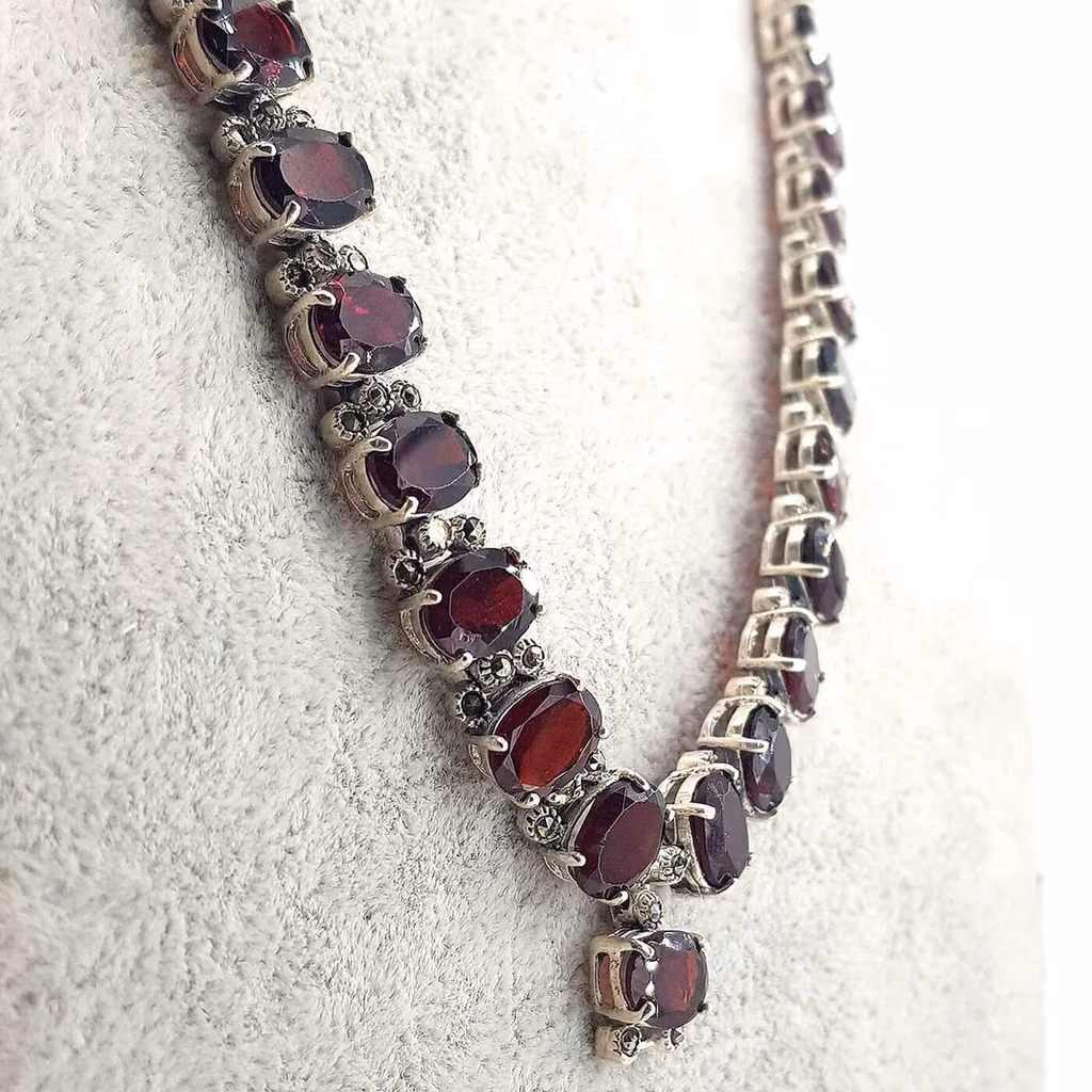 Garnet Kolye (Gümüş) İncele ve Satın Al Garnet Kolye (Gümüş) - Orijinal Doğal Taş ve Şifa Kristali Görsel 1