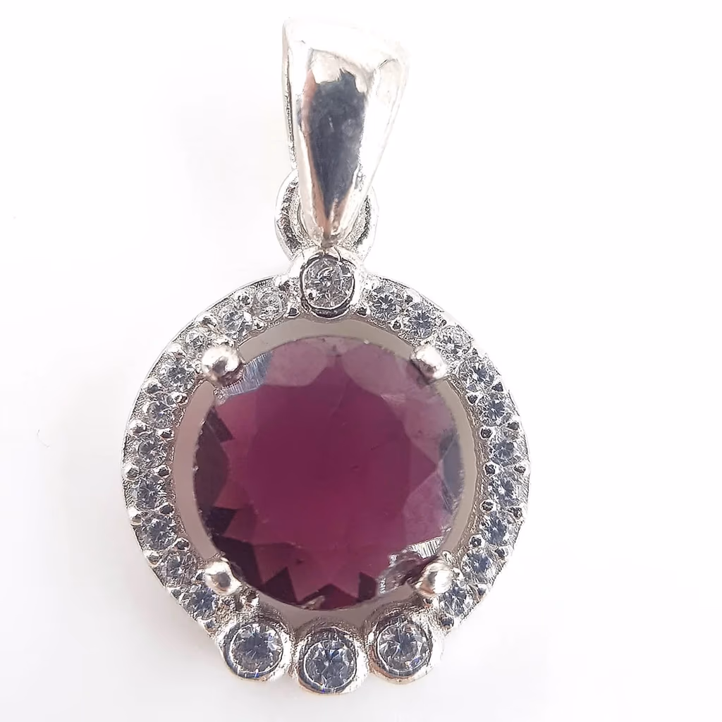 Garnet (Lal) Kolye Ucu (Gümüş) İncele ve Satın Al Garnet (Lal) Kolye Ucu (Gümüş) - Orijinal Doğal Taş ve Şifa Kristali Görsel 1