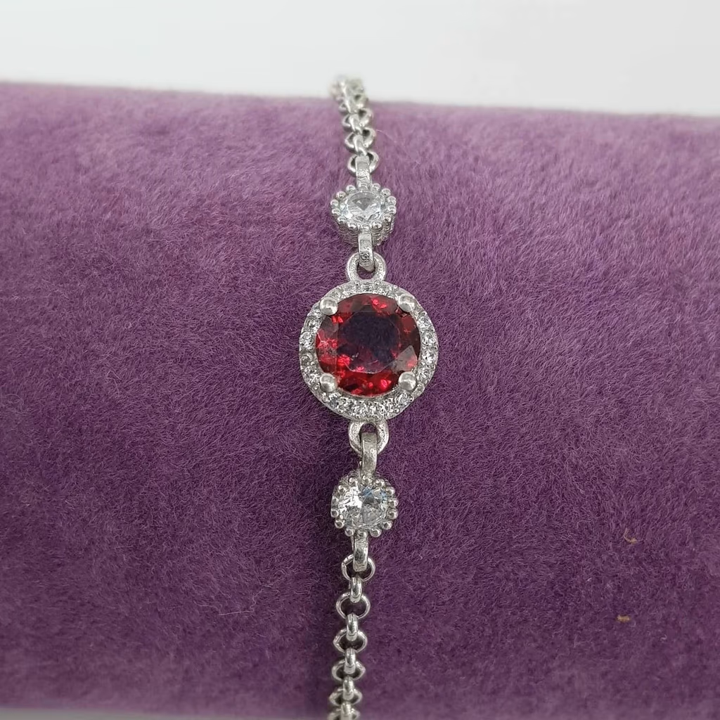 Garnet (Lal) Künye (Gümüş) İncele ve Satın Al Garnet (Lal) Künye (Gümüş) - Orijinal Doğal Taş ve Şifa Kristali Görsel 1