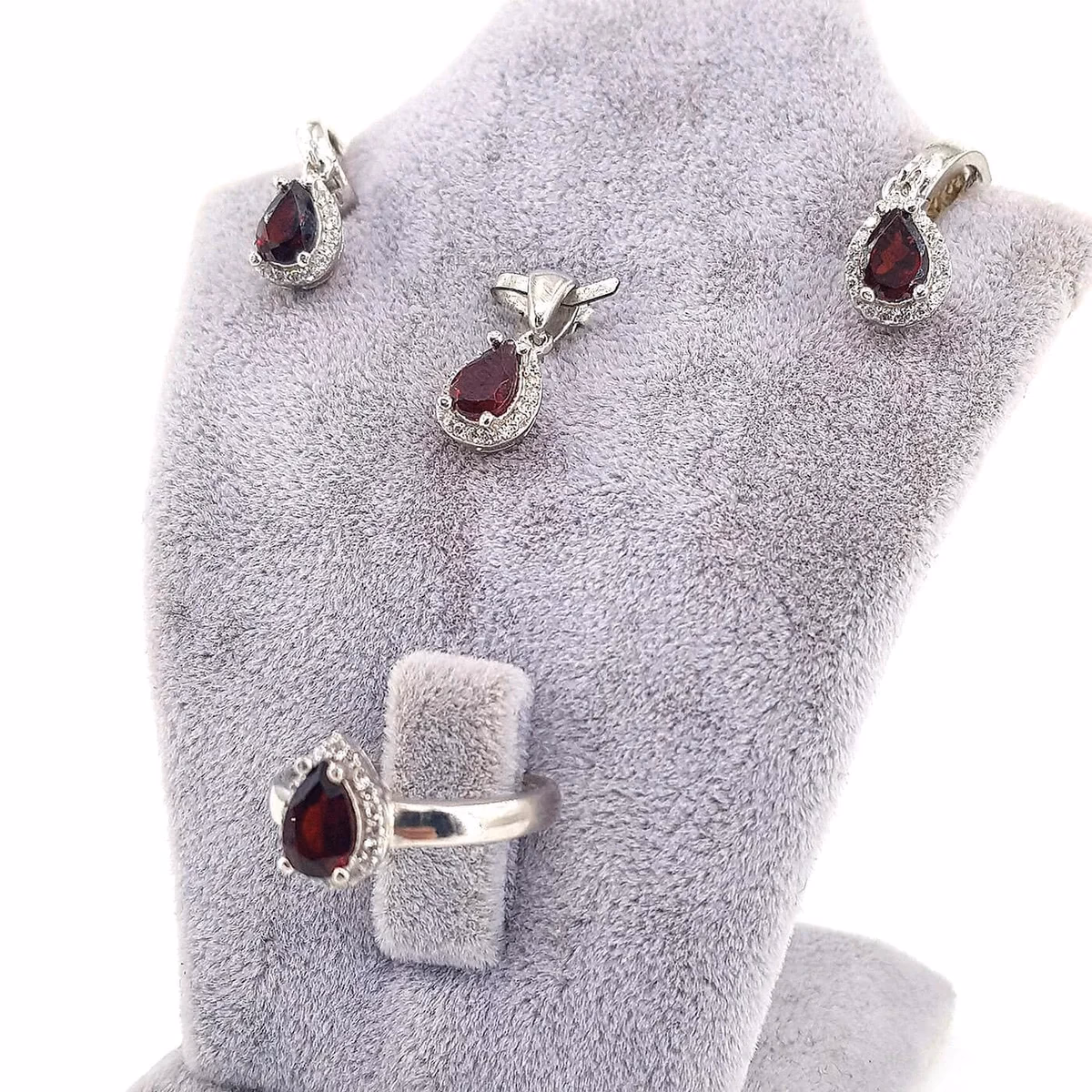 Garnet (Lal) Set (Gümüş)