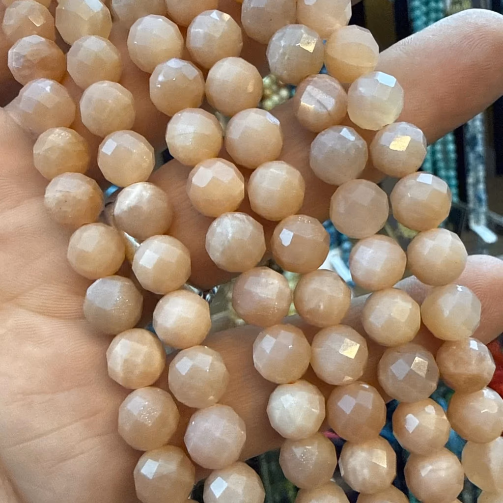 Güneş Taşı Faset Dizi 8 mm İncele ve Satın Al Güneş Taşı Faset Dizi 8 mm - Orijinal Doğal Taş ve Şifa Kristali Görsel 1