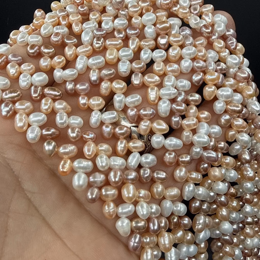 İnci Damla Somon 4 mm İncele ve Satın Al İnci Damla Somon 4 mm - Orijinal Doğal Taş ve Şifa Kristali Görsel 1