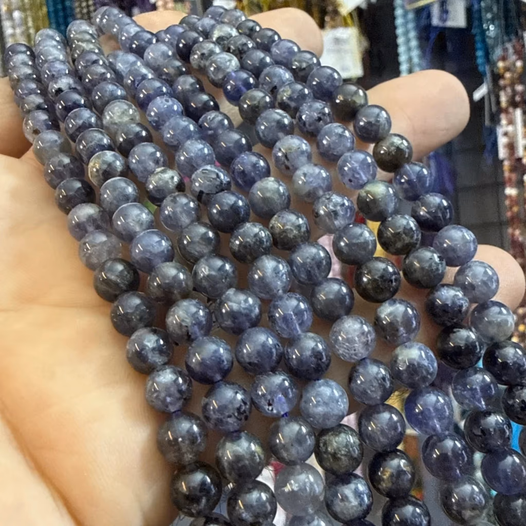 İyolit Dizi 6 mm İncele ve Satın Al İyolit Dizi 6 mm - Orijinal Doğal Taş ve Şifa Kristali Görsel 1