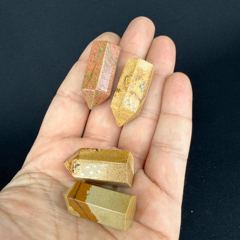 Jasper Obelisk Mini İncele ve Satın Al Jasper Obelisk Mini - Orijinal Doğal Taş ve Şifa Kristali Görsel 1