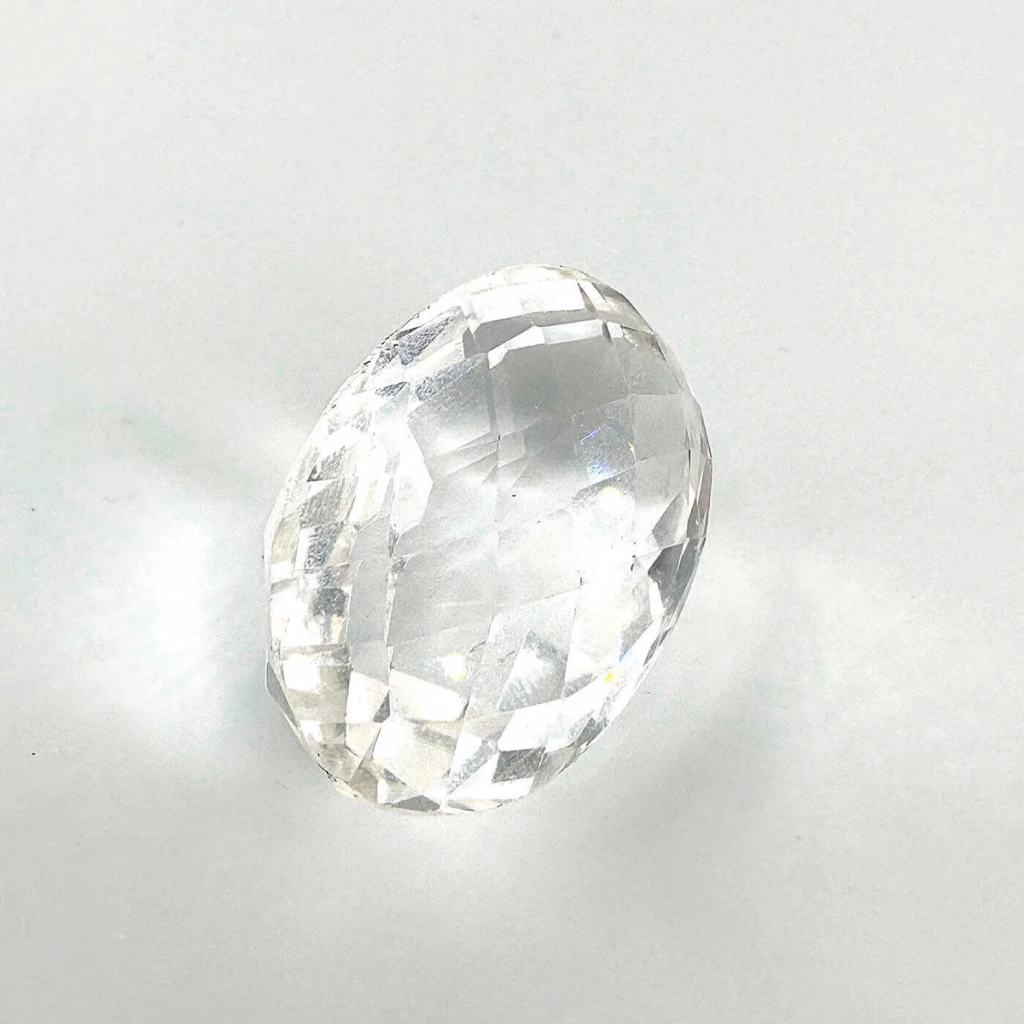 Kristal Kuvars Kabaşon 6A+ K084 İncele ve Satın Al Kristal Kuvars Kabaşon 6A+ K084 - Orijinal Doğal Taş ve Şifa Kristali Görsel 1