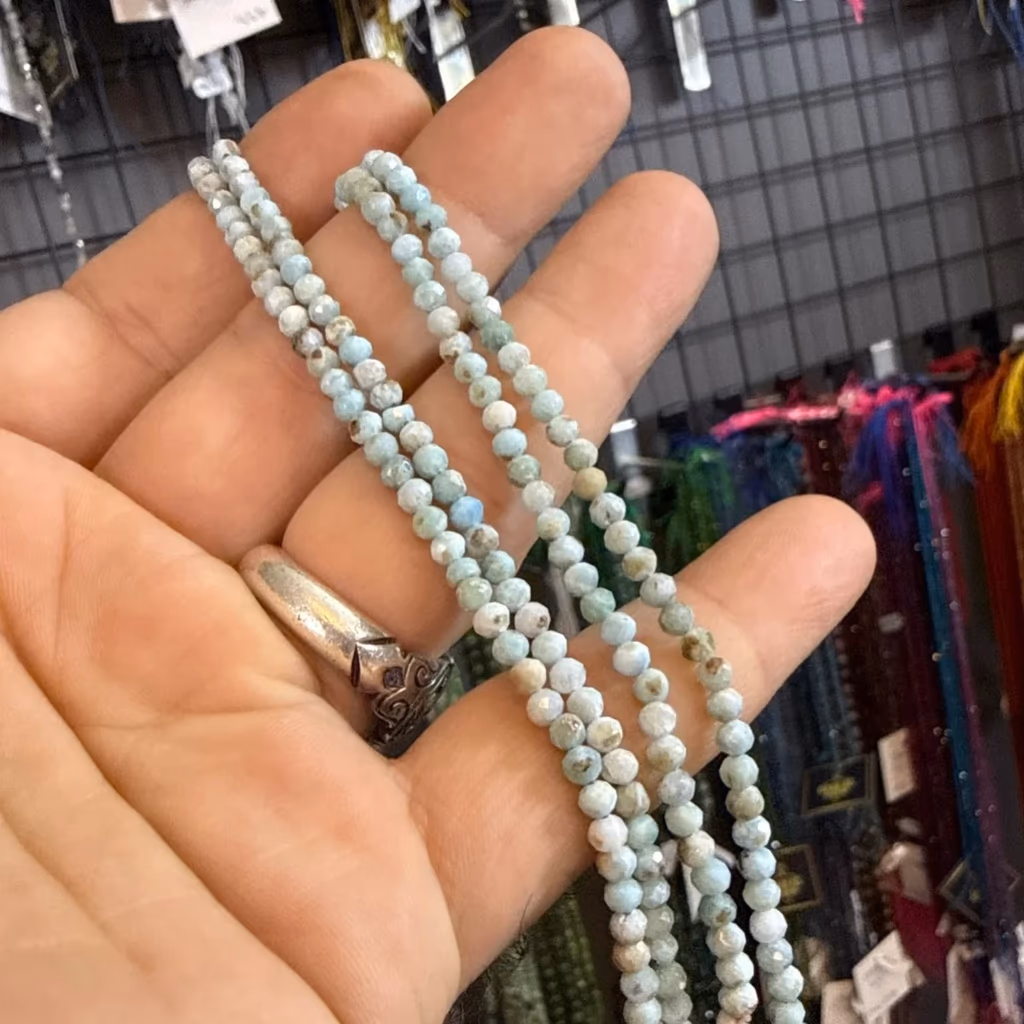 Larimar Dizi 3 mm İncele ve Satın Al Larimar Dizi 3 mm - Orijinal Doğal Taş ve Şifa Kristali Görsel 1
