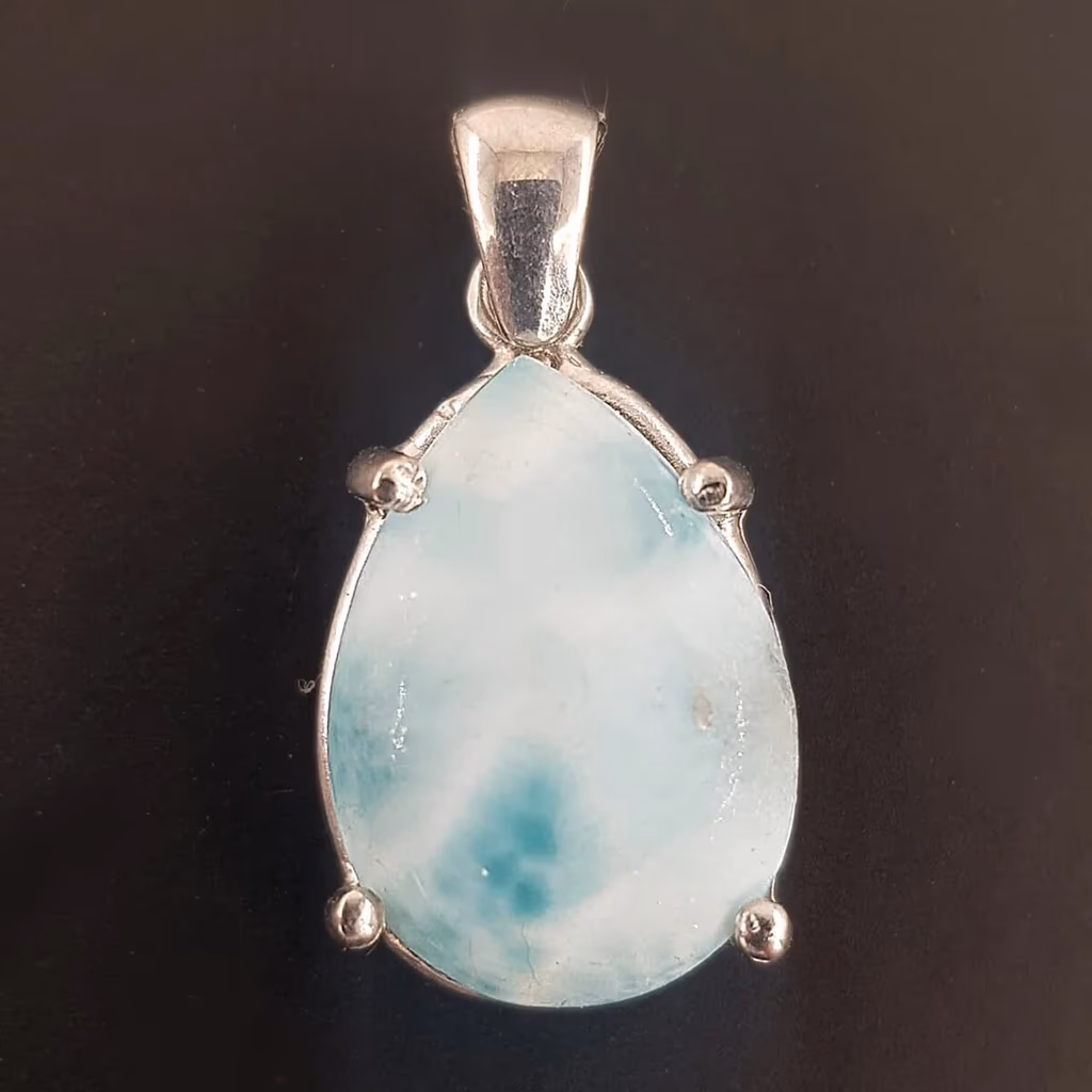 Larimar Kolye Ucu (Gümüş) İncele ve Satın Al Larimar Kolye Ucu (Gümüş) - Orijinal Doğal Taş ve Şifa Kristali Görsel 1