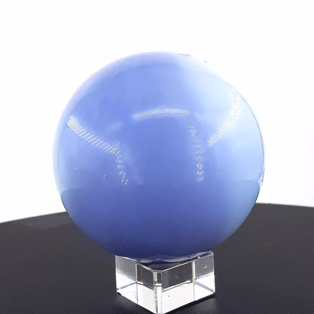 Mavi Kalsedon Küre M Boy İncele ve Satın Al Mavi Kalsedon Küre M Boy - Orijinal Doğal Taş ve Şifa Kristali Görsel 1