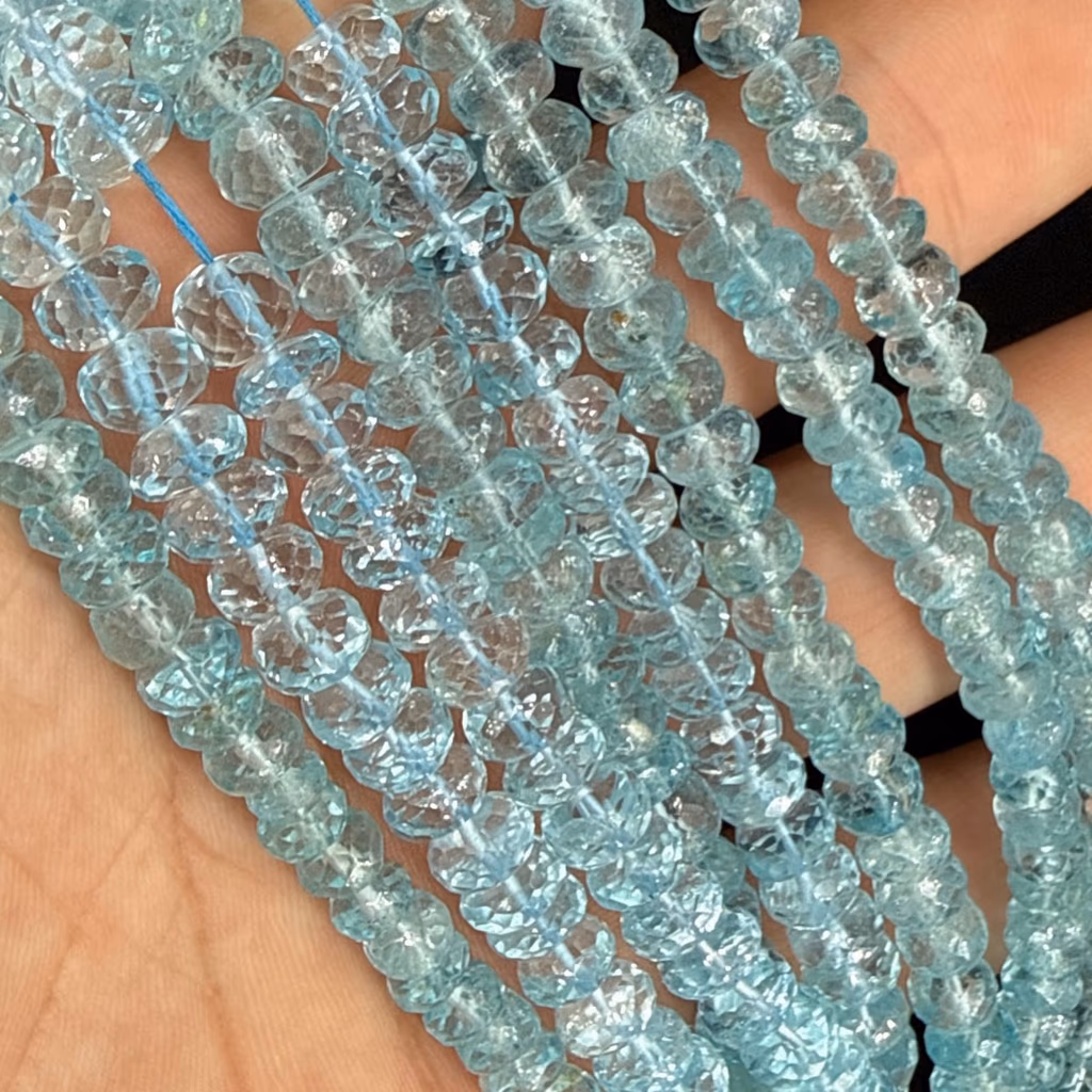 Mavi Topaz Dizi Rondela Faset 6x4mm AAA İncele ve Satın Al Mavi Topaz Dizi Rondela Faset 6x4mm AAA - Orijinal Doğal Taş ve Şifa Kristali Görsel 1