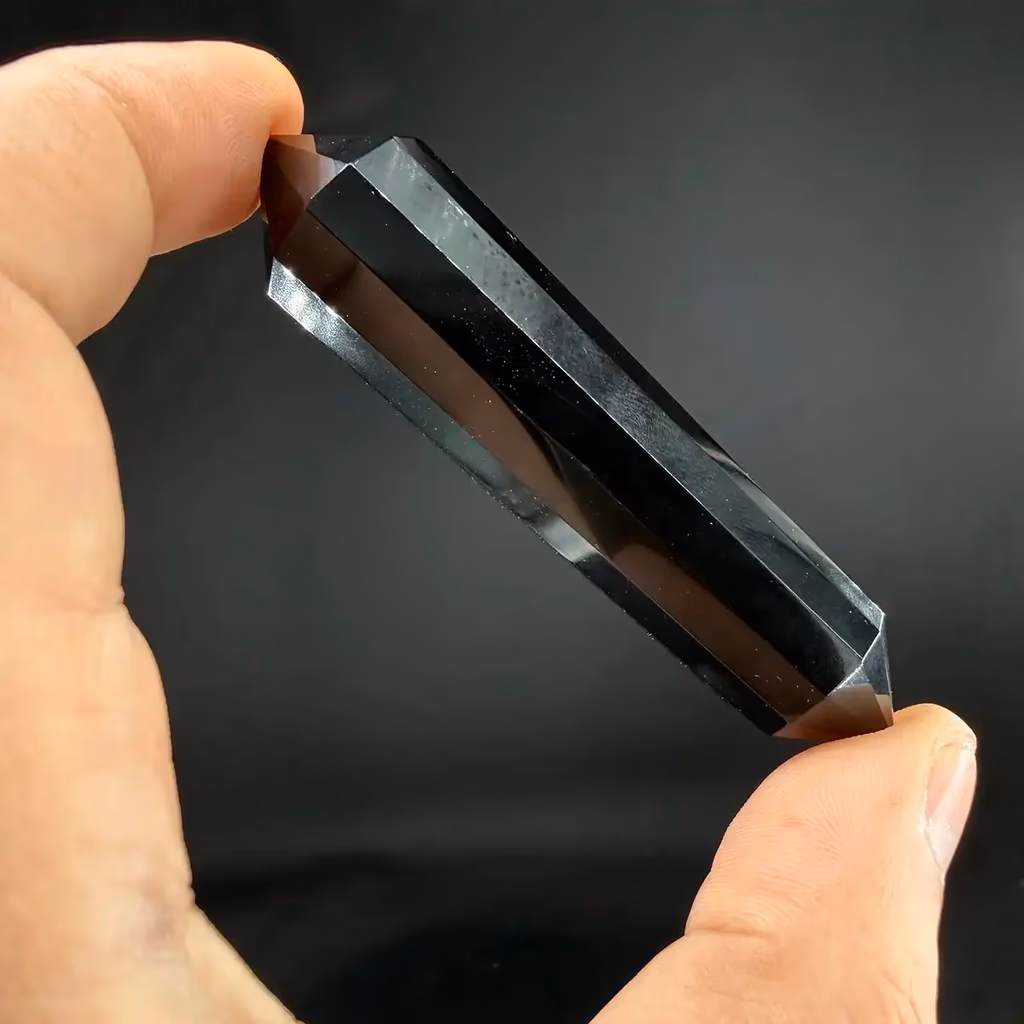 Obsidiyen Vogel Kristali 12 Faset 8cm İncele ve Satın Al Obsidiyen Vogel Kristali 12 Faset 8cm - Orijinal Doğal Taş ve Şifa Kristali Görsel 1