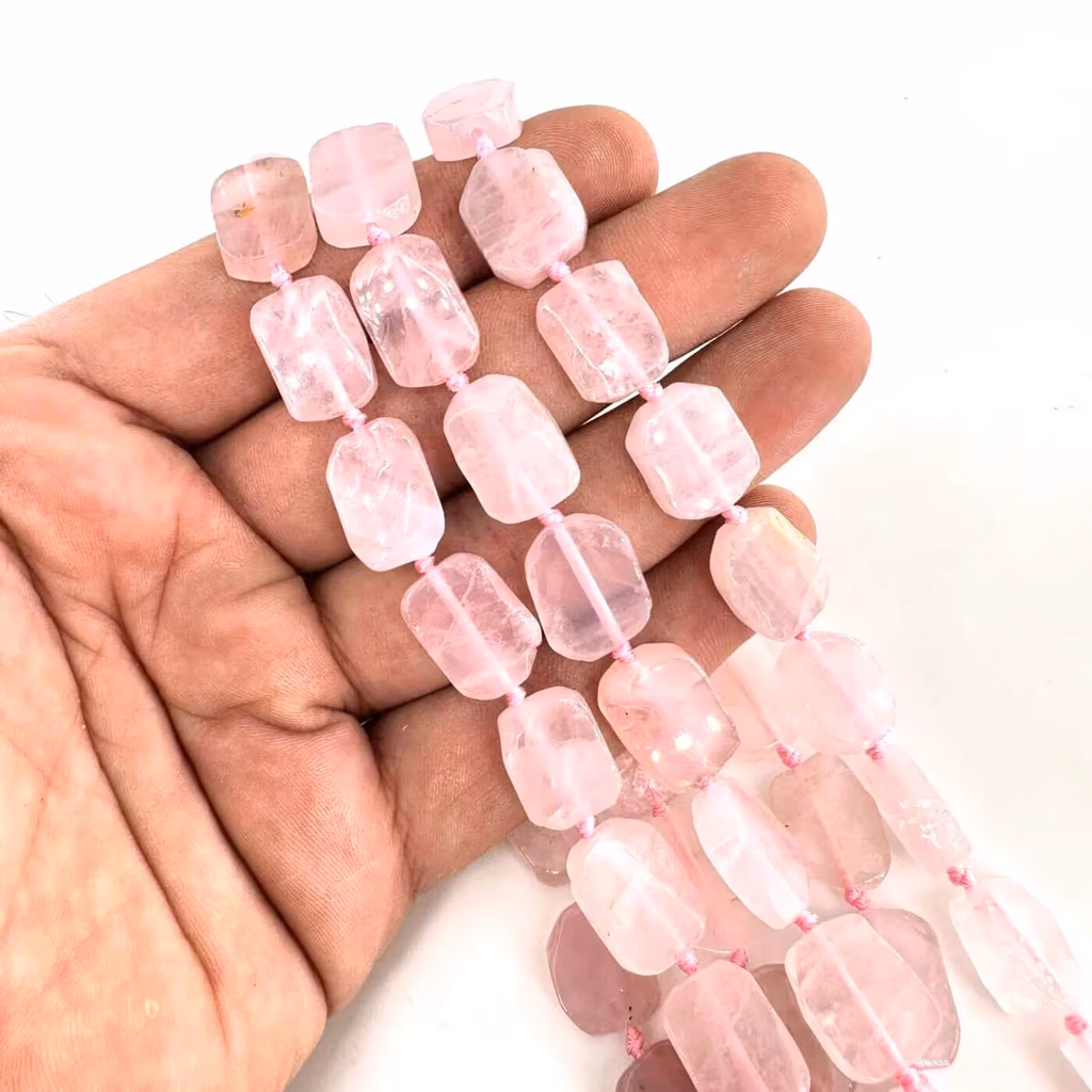 Pembe Kuvars Dizi 15x12x5mm İncele ve Satın Al Pembe Kuvars Dizi 15x12x5mm - Orijinal Doğal Taş ve Şifa Kristali Görsel 1