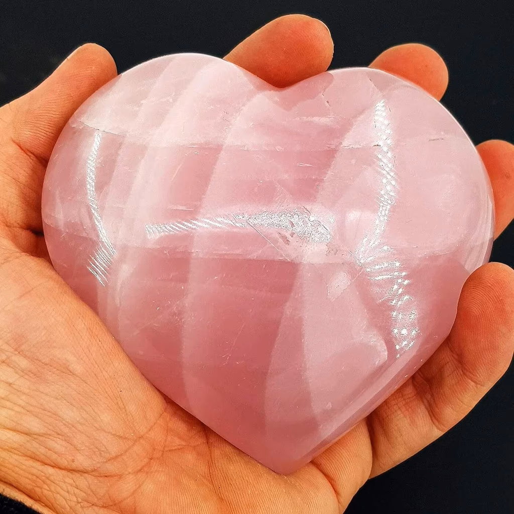 Pembe Kuvars Kalp M Boy İncele ve Satın Al Pembe Kuvars Kalp M Boy - Orijinal Doğal Taş ve Şifa Kristali Görsel 1