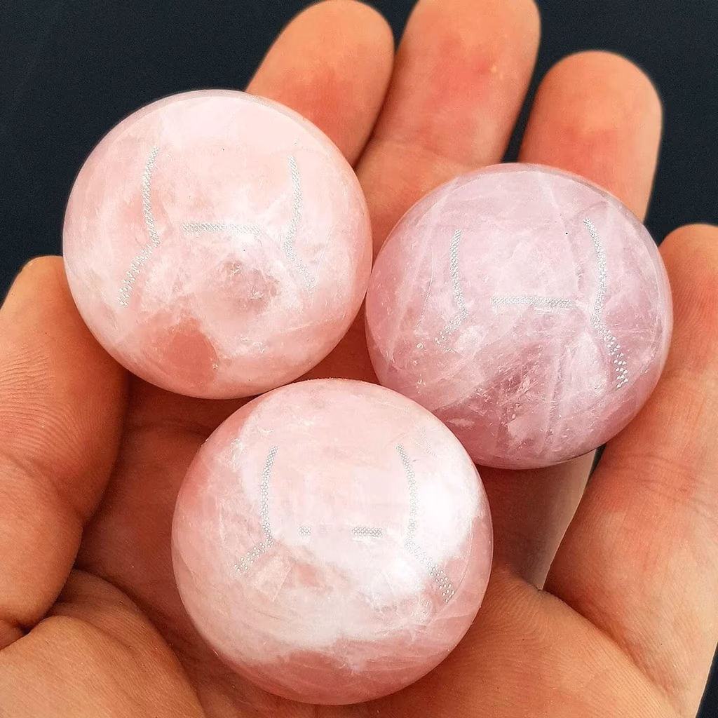 Pembe Kuvars Küre Mini İncele ve Satın Al Pembe Kuvars Küre Mini - Orijinal Doğal Taş ve Şifa Kristali Görsel 1