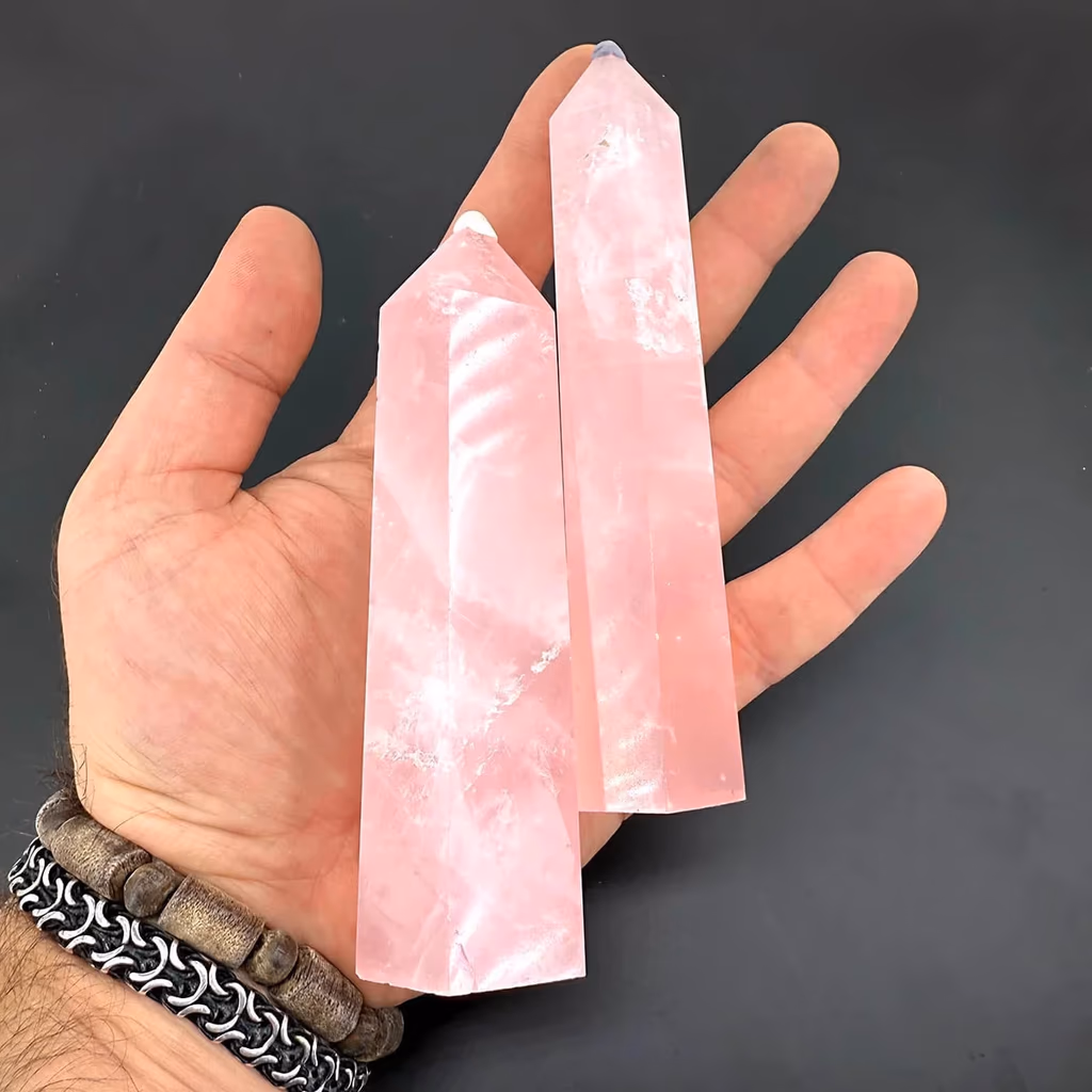 Pembe Kuvars Obelisk İncele ve Satın Al Pembe Kuvars Obelisk - Orijinal Doğal Taş ve Şifa Kristali Görsel 1
