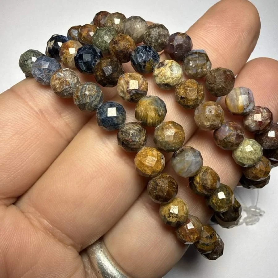 Pietersite A+ Bileklik 6 mm İncele ve Satın Al Pietersite A+ Bileklik 6 mm - Orijinal Doğal Taş ve Şifa Kristali Görsel 1