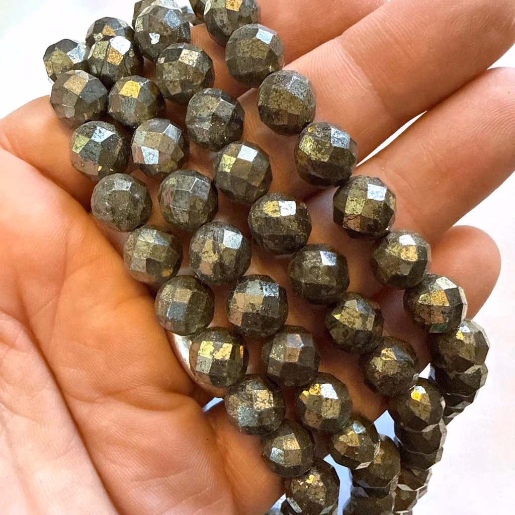 Pirit Dizi Faset 10 mm İncele ve Satın Al Pirit Dizi Faset 10 mm - Orijinal Doğal Taş ve Şifa Kristali Görsel 1