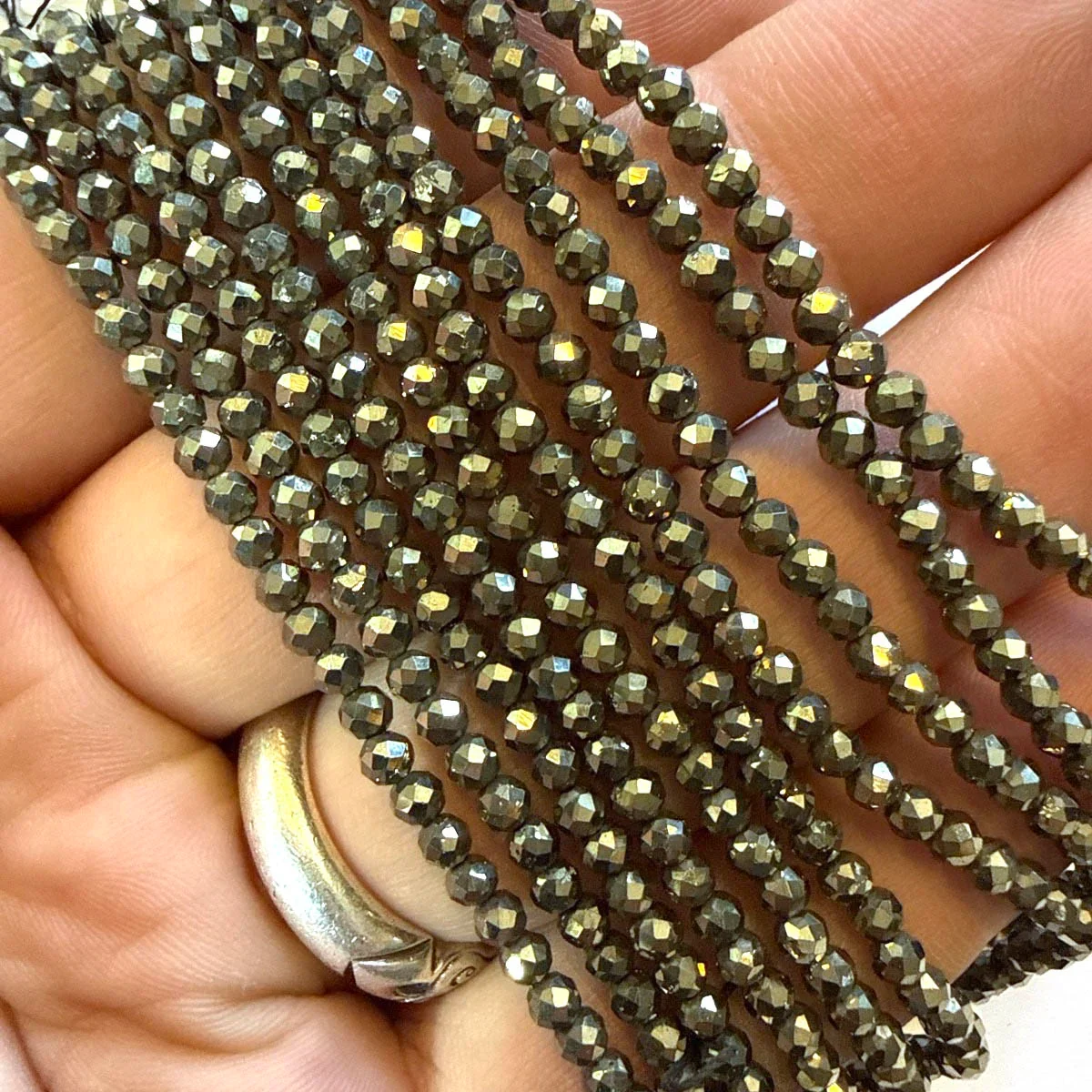 Pirit Dizi Faset 3 mm