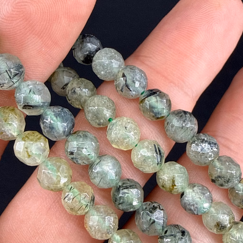 Prehnite Dizi Faset 7mm İncele ve Satın Al Prehnite Dizi Faset 7mm - Orijinal Doğal Taş ve Şifa Kristali Görsel 1