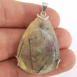 Prehnite Kolye Ucu (Gümüş) Orijinal Kristal Detay Görseli 2