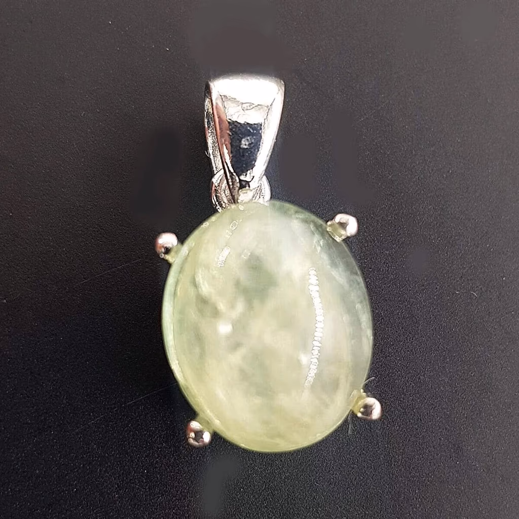 Prehnite Kolye Ucu (Gümüş) İncele ve Satın Al Prehnite Kolye Ucu (Gümüş) - Orijinal Doğal Taş ve Şifa Kristali Görsel 1