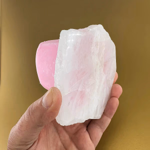 Premium Esanslı Sessiz Harmoni Pembe Kuvars Plaka Mum - Orijinal Şifalı Kristal - Görsel 2