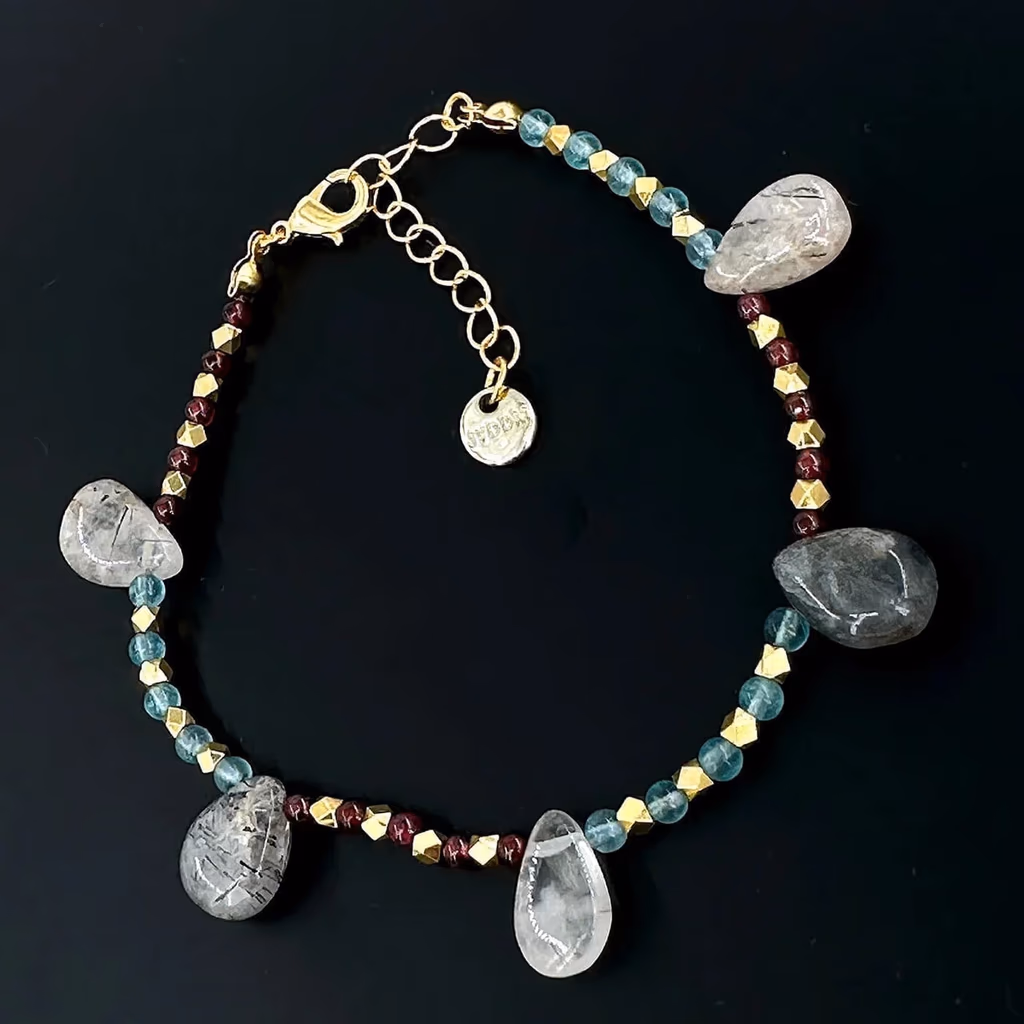 Rutil Kuvars, Garnet, Topaz Halhal 3-10mm İncele ve Satın Al Rutil Kuvars, Garnet, Topaz Halhal 3-10mm - Orijinal Doğal Taş ve Şifa Kristali Görsel 1