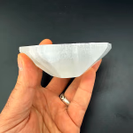 Selenit Hexagonal 10cm Kase Orijinal Kristal Detay Görseli 2
