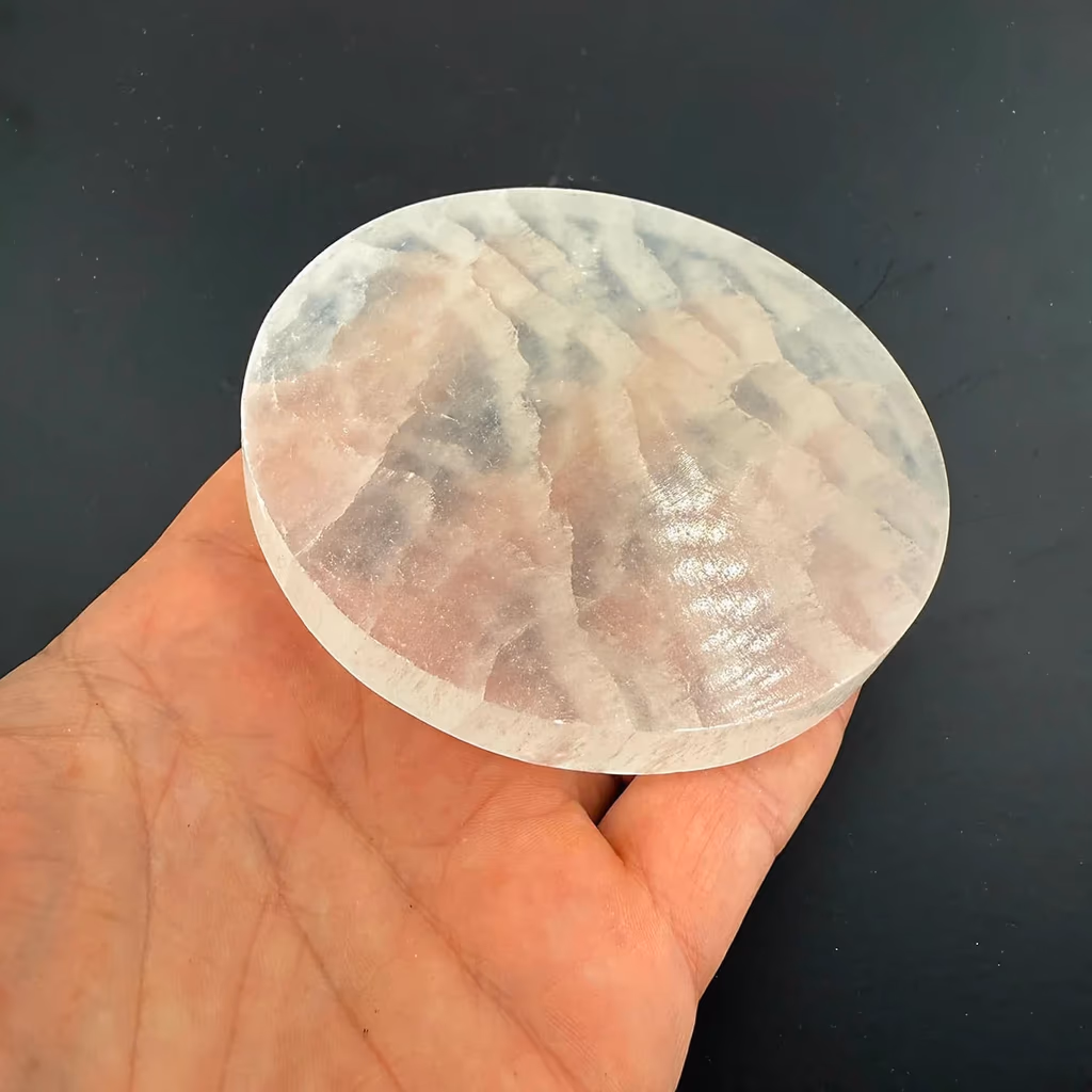 Selenit Stand 10cm İncele ve Satın Al Selenit Stand 10cm - Orijinal Doğal Taş ve Şifa Kristali Görsel 1