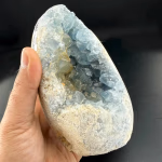 Selestit (Stronsiyum) Jeotsuz Ham Taş 6A Orijinal Kristal Detay Görseli 1
